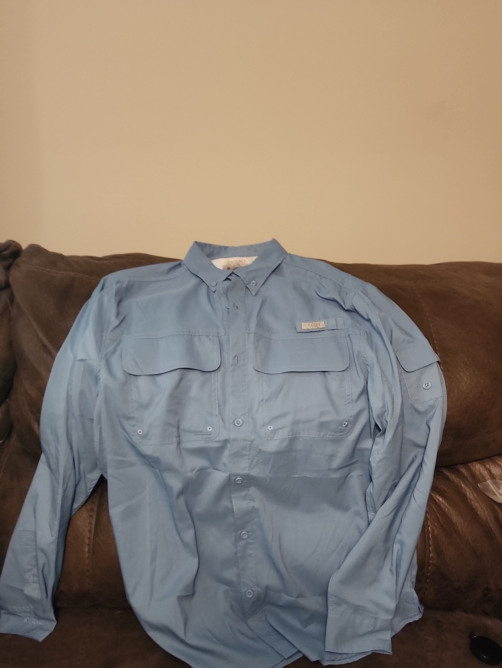 Columbia Men’s Light Blue Long-Sleeve Button-Down Shirt